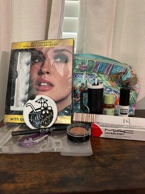 Summer fun beauty bag, MAC, Estée Lauder, Bobbi Brown, Laura Geller, Erno Laszlo
